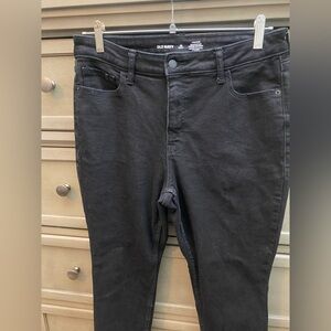 Size 14 Short Black Old Navy skinny jeans